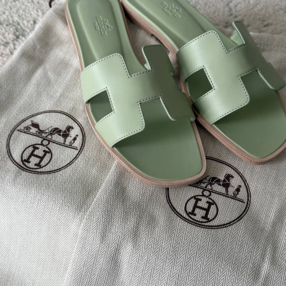 Hermes Oran Sliders Sandals Shoes - Picture 5 of 6